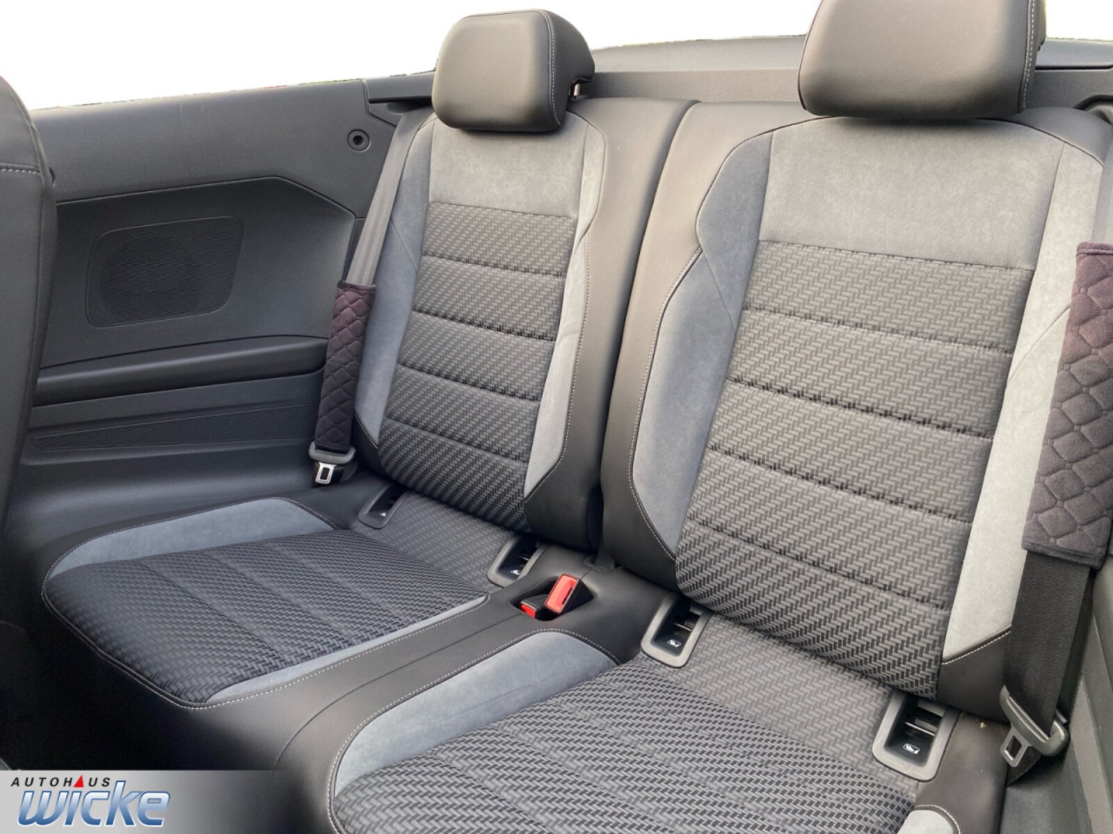 Volkswagen T-Roc Cabriolet – Bild 12