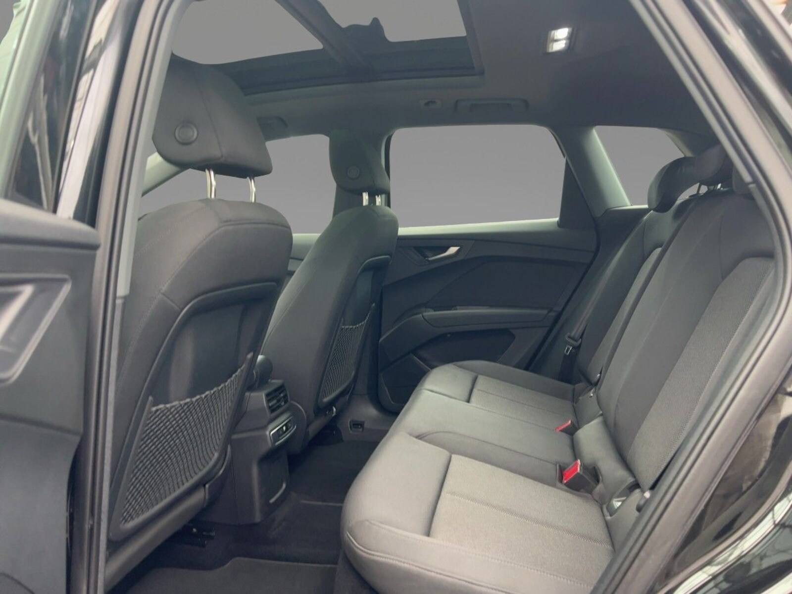 Audi Q4 e-tron – Bild 8