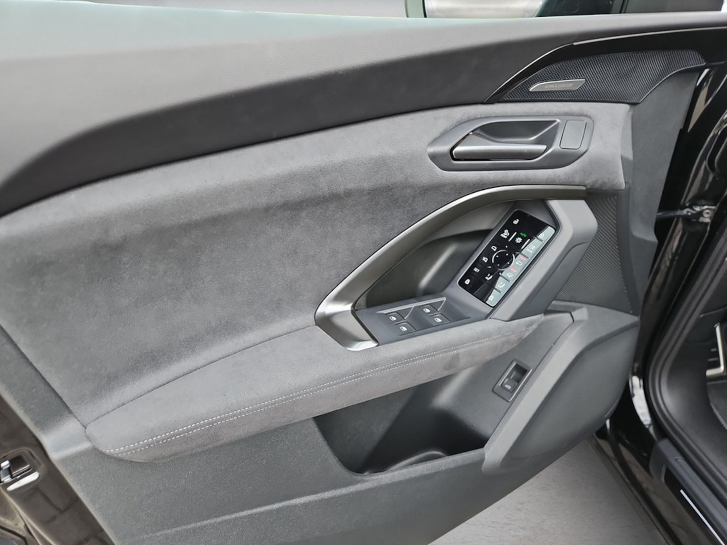Bild über Audi Q5 SUV TFSI quattro 150 kW S tronic - für weitere Informationen kontaktieren Sie den Audi Partner