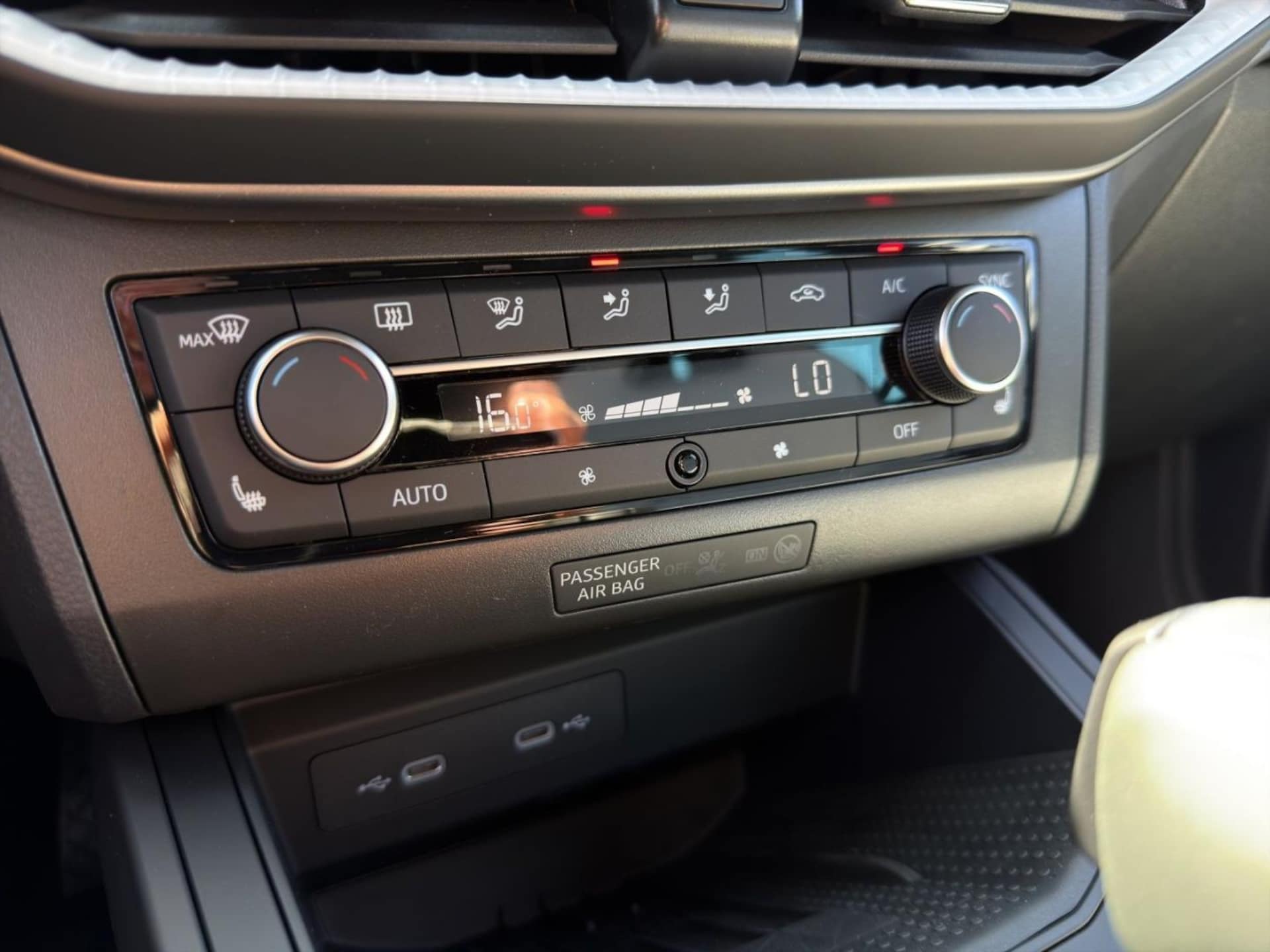 SEAT Arona FR