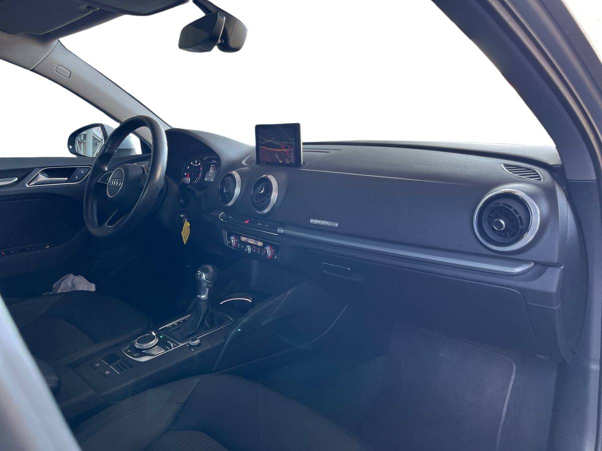 Image about Audi A3 Sportback Design 40 TFSI quattro 140 kW (190 ch) S tronic