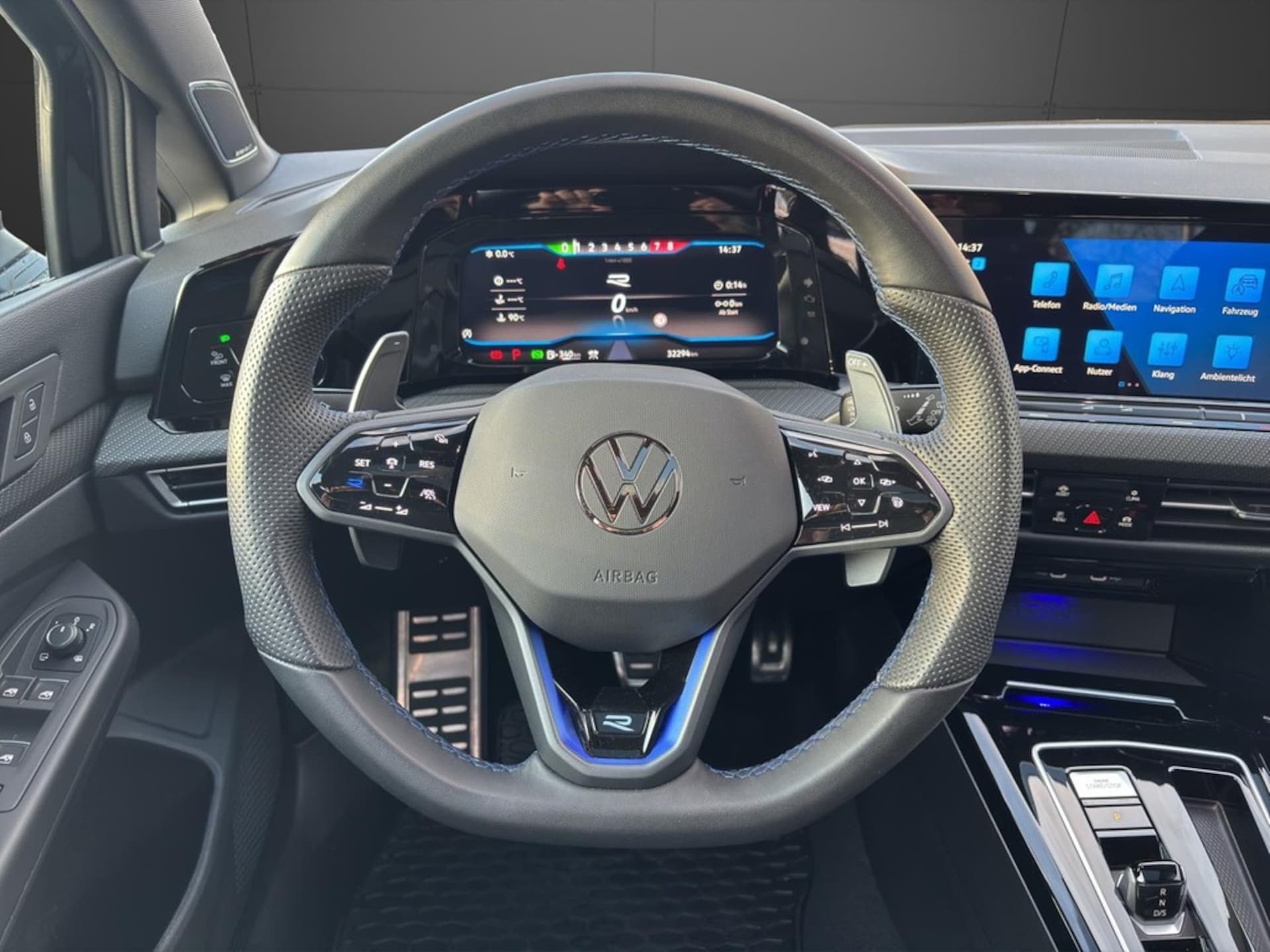 Volkswagen Golf R