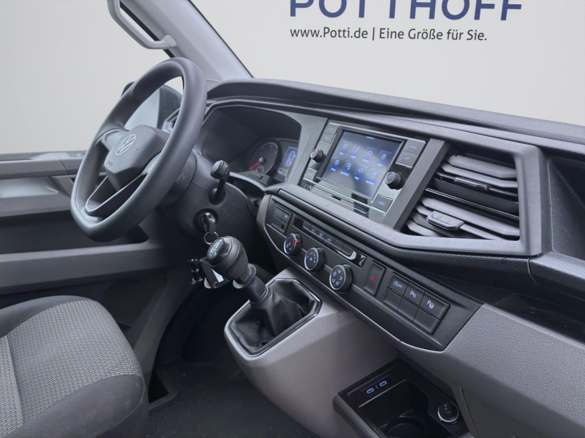 Volkswagen T6.1 Transporter Kombi kurzer Radstand
