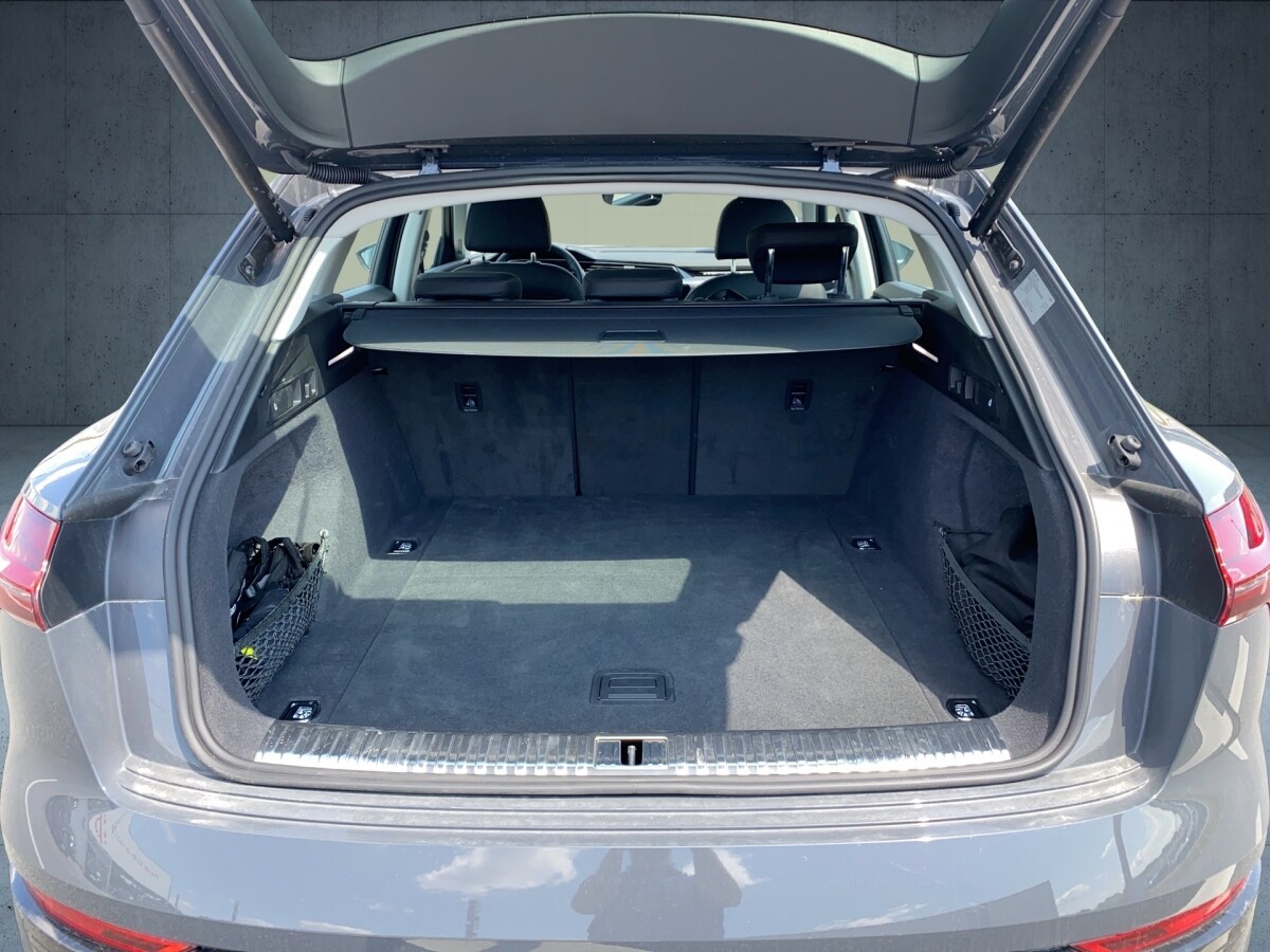 Image about Audi Q8 e-tron S line 50 e-tron quattro