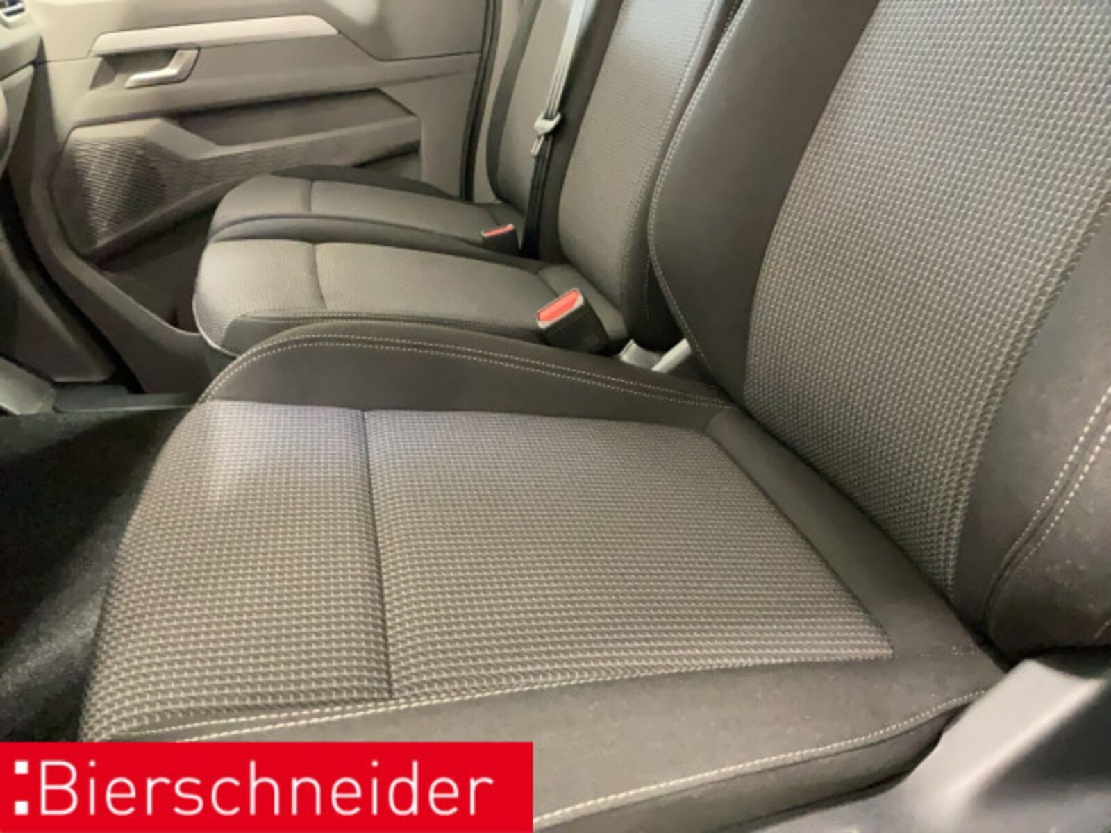 Volkswagen Transporter Kasten langer Radstand – Bild 10