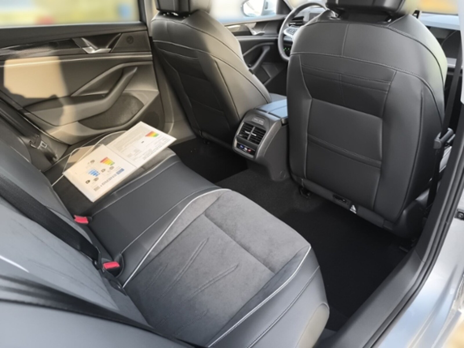 Volkswagen Passat – Bild 19