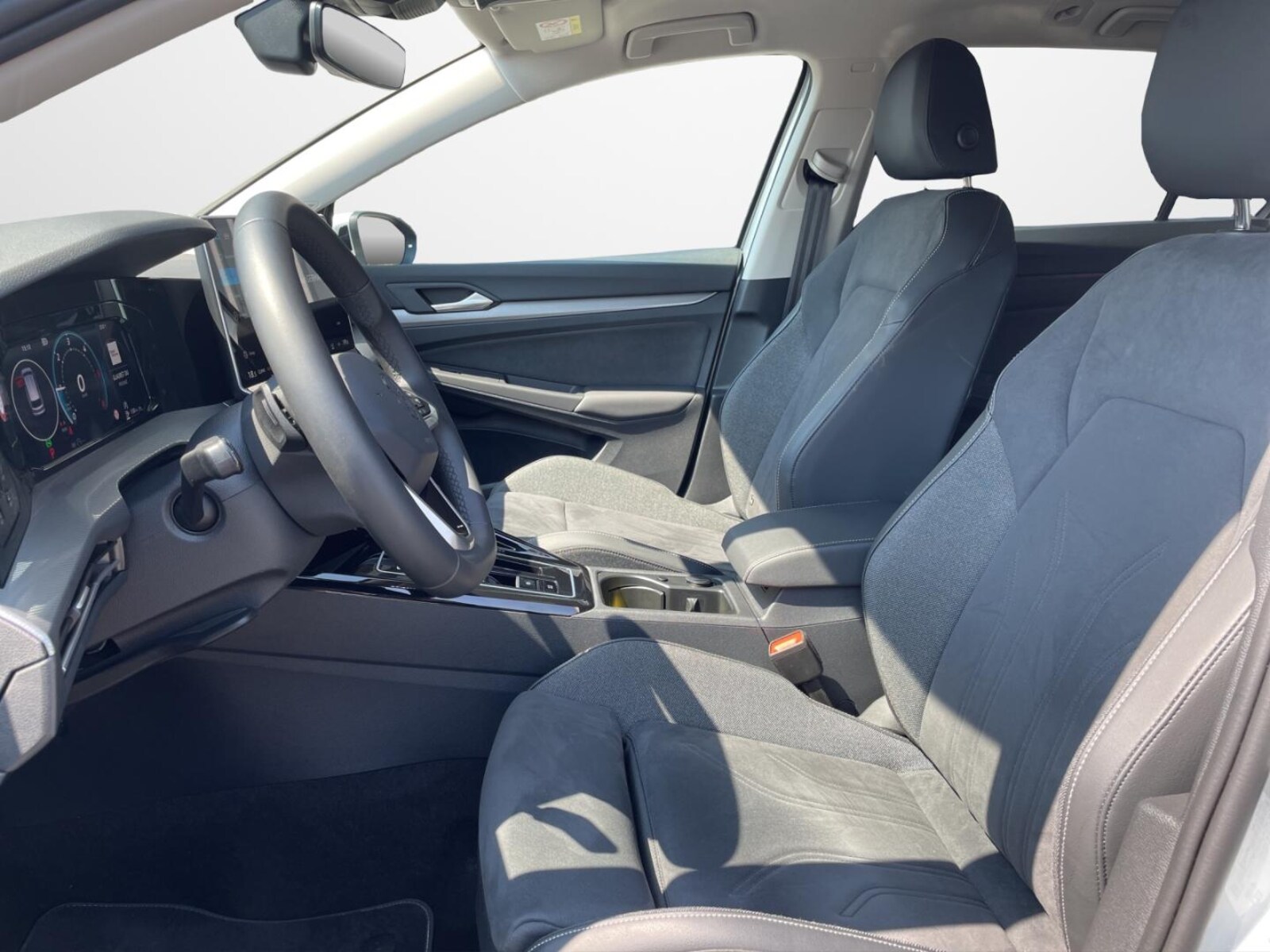 Volkswagen Golf Variant – Bild 8