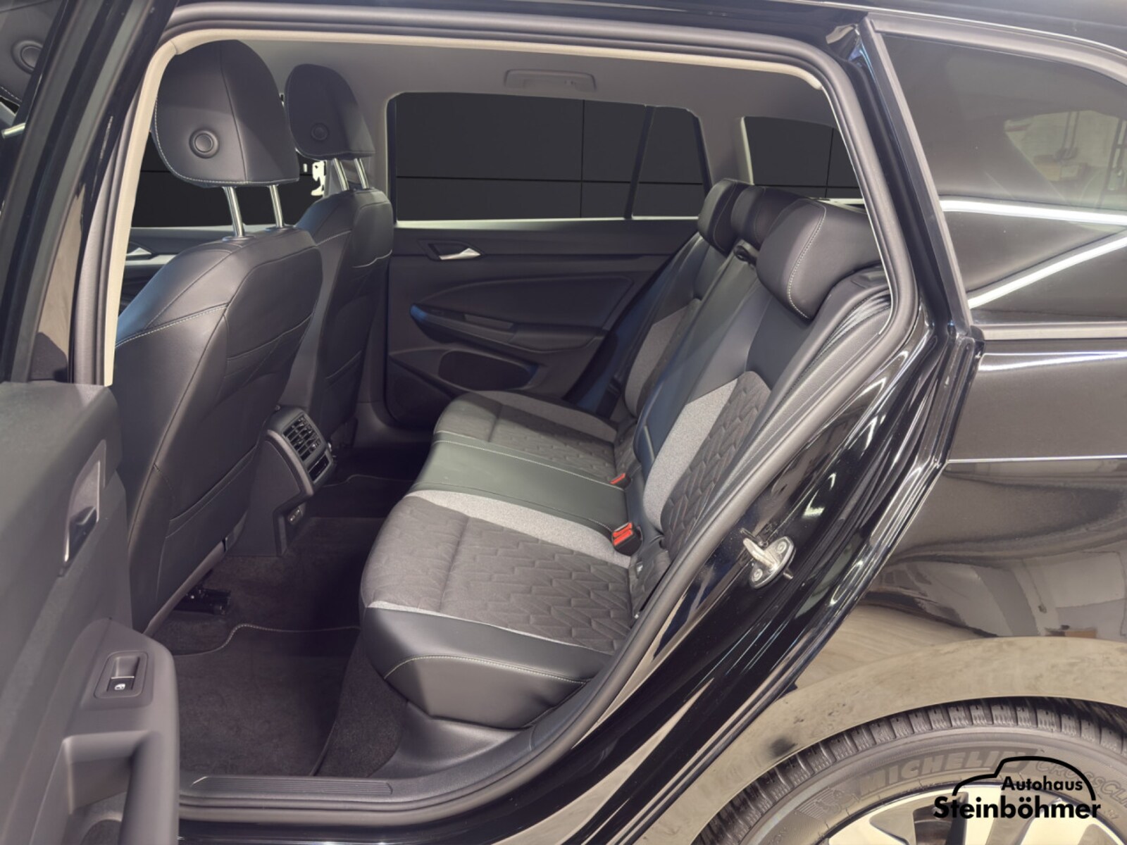 Volkswagen Golf Variant – Bild 14