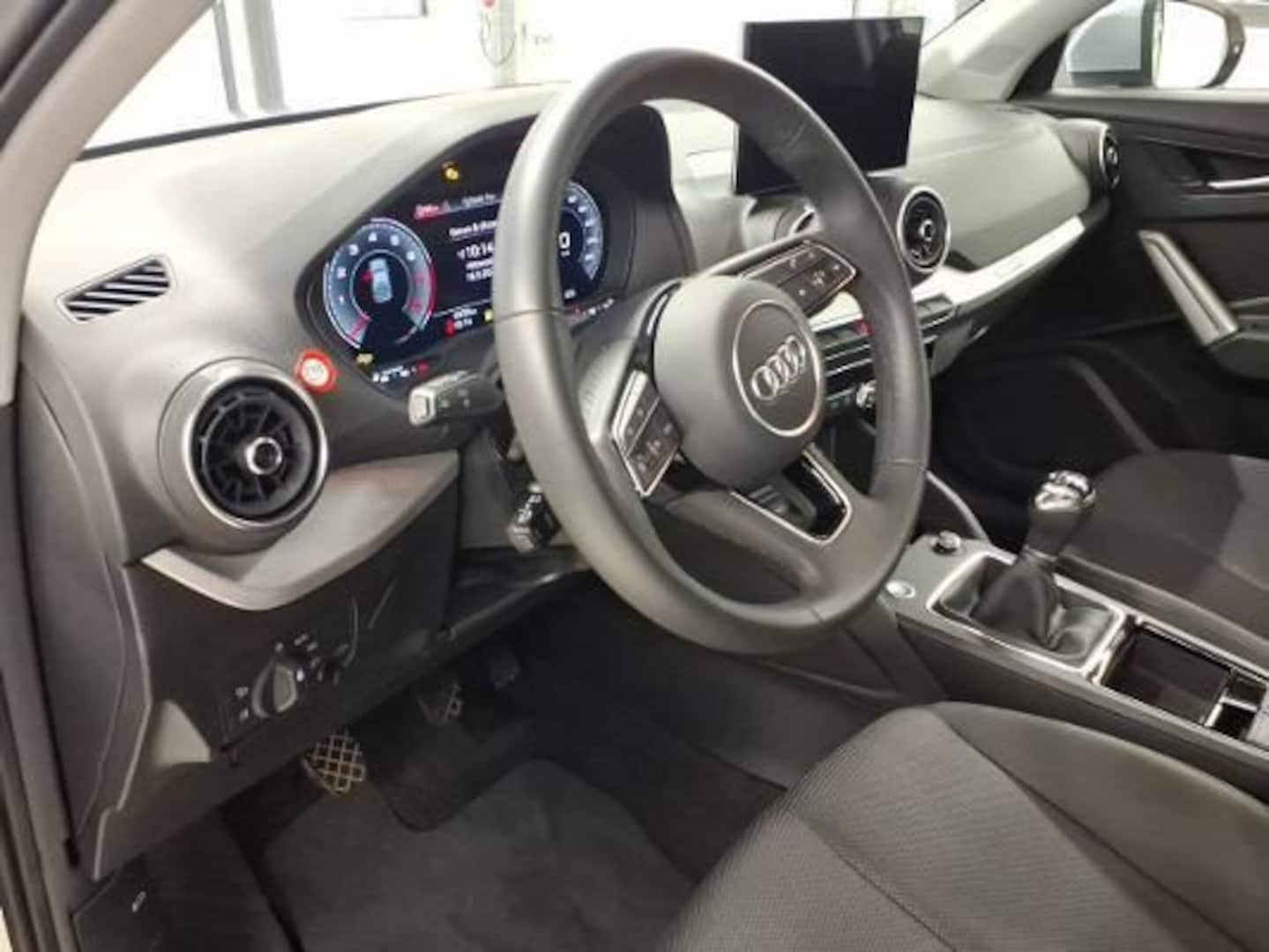 Bild über Audi Q2 advanced 35 TFSI Schaltgetriebe - für weitere Informationen kontaktieren Sie den Audi Partner