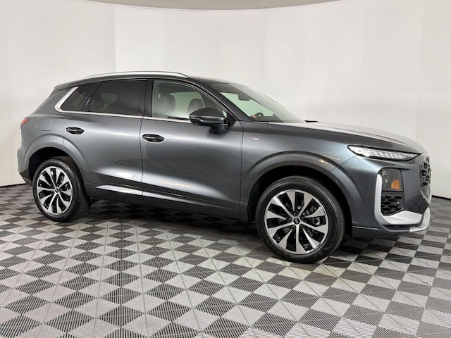 2026 Audi Q3 Base - Photo 5