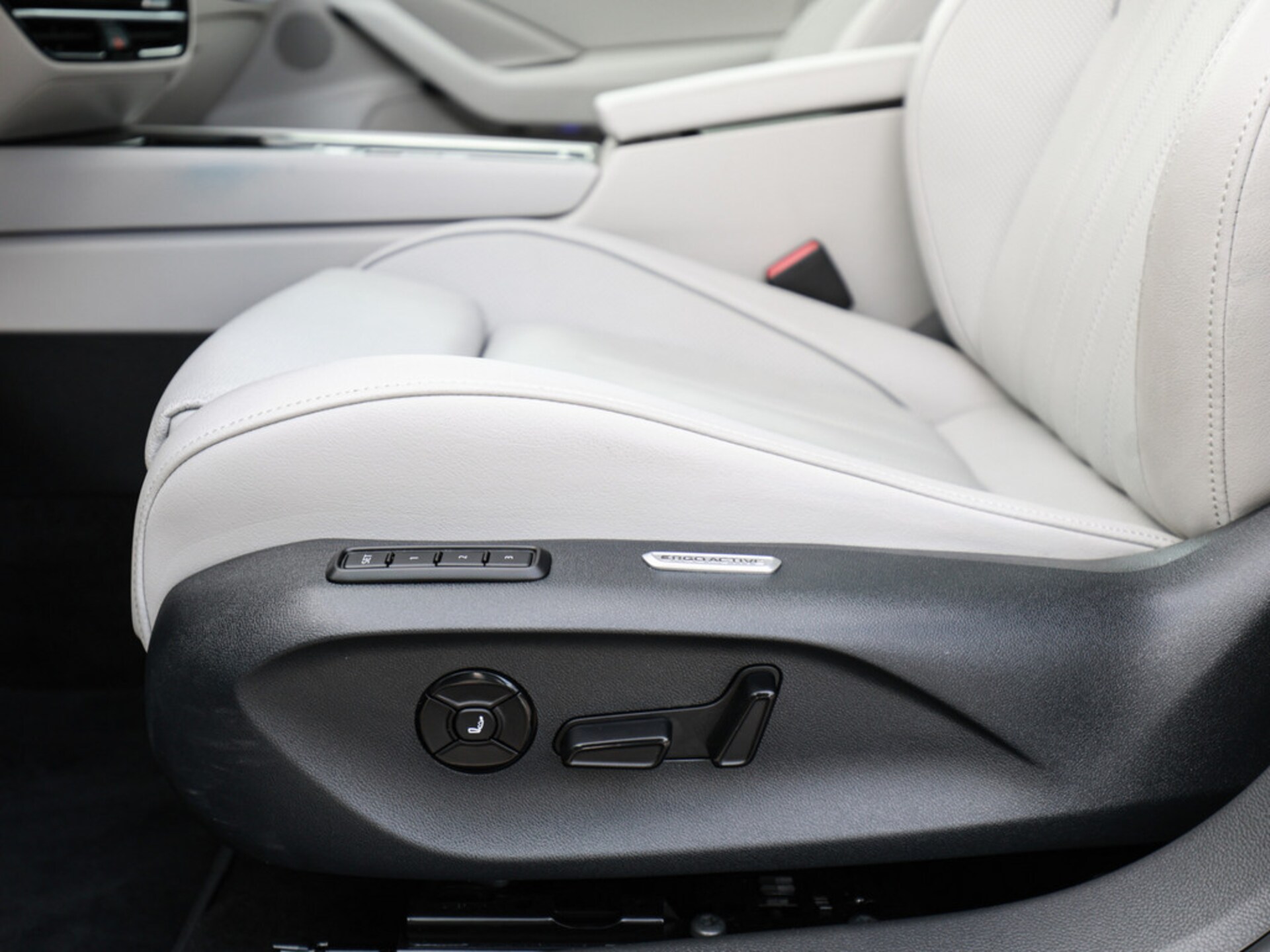 Volkswagen Passat Elegance