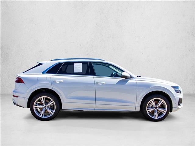 2022 Audi Q8
