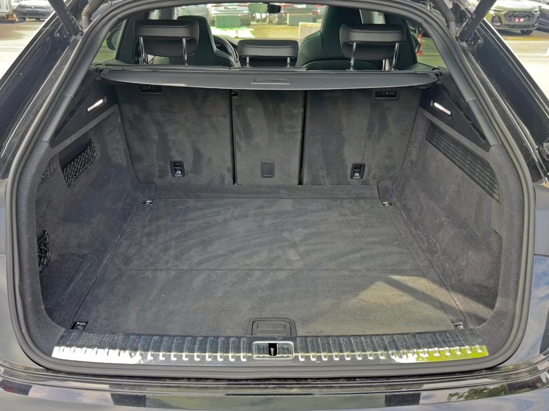 Audi SQ8 SUV