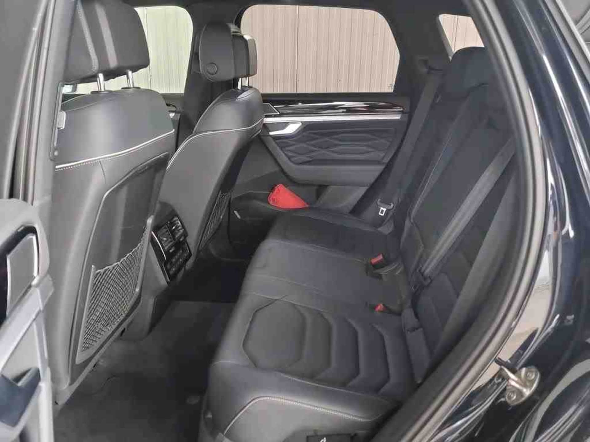 Volkswagen Touareg Elegance