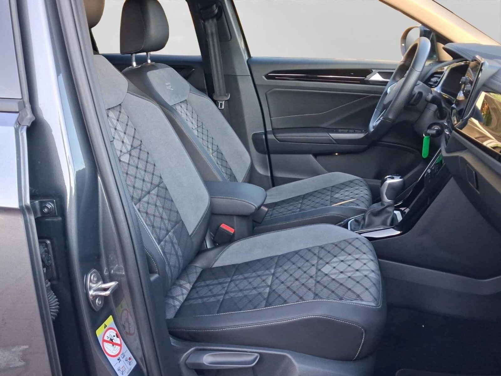 Volkswagen T-Roc – Bild 12