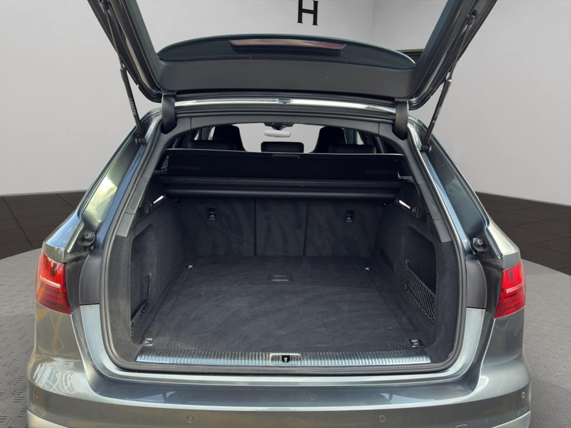Audi S4 Avant