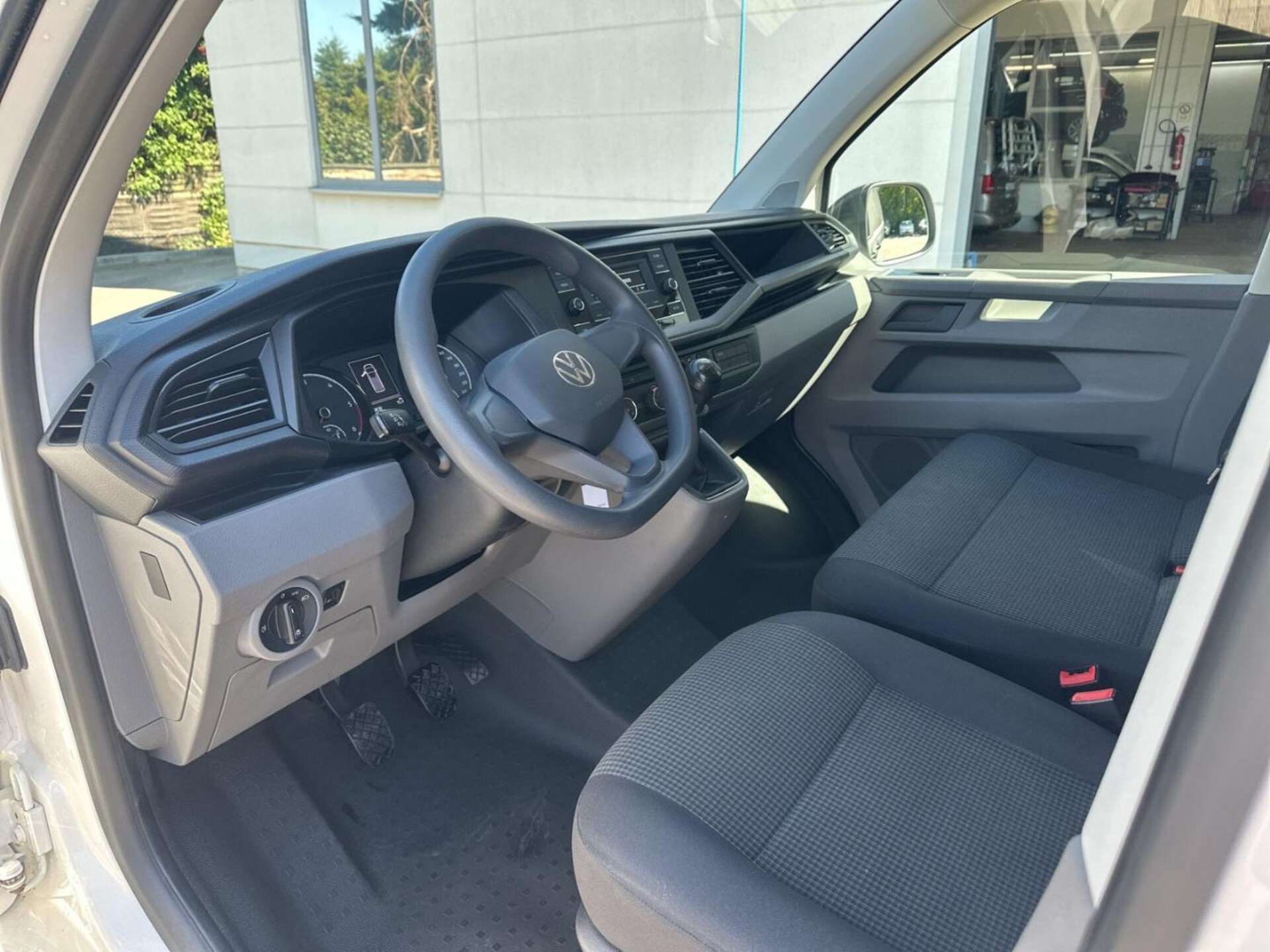 Volkswagen T6.1 Transporter Kasten kurzer Radstand