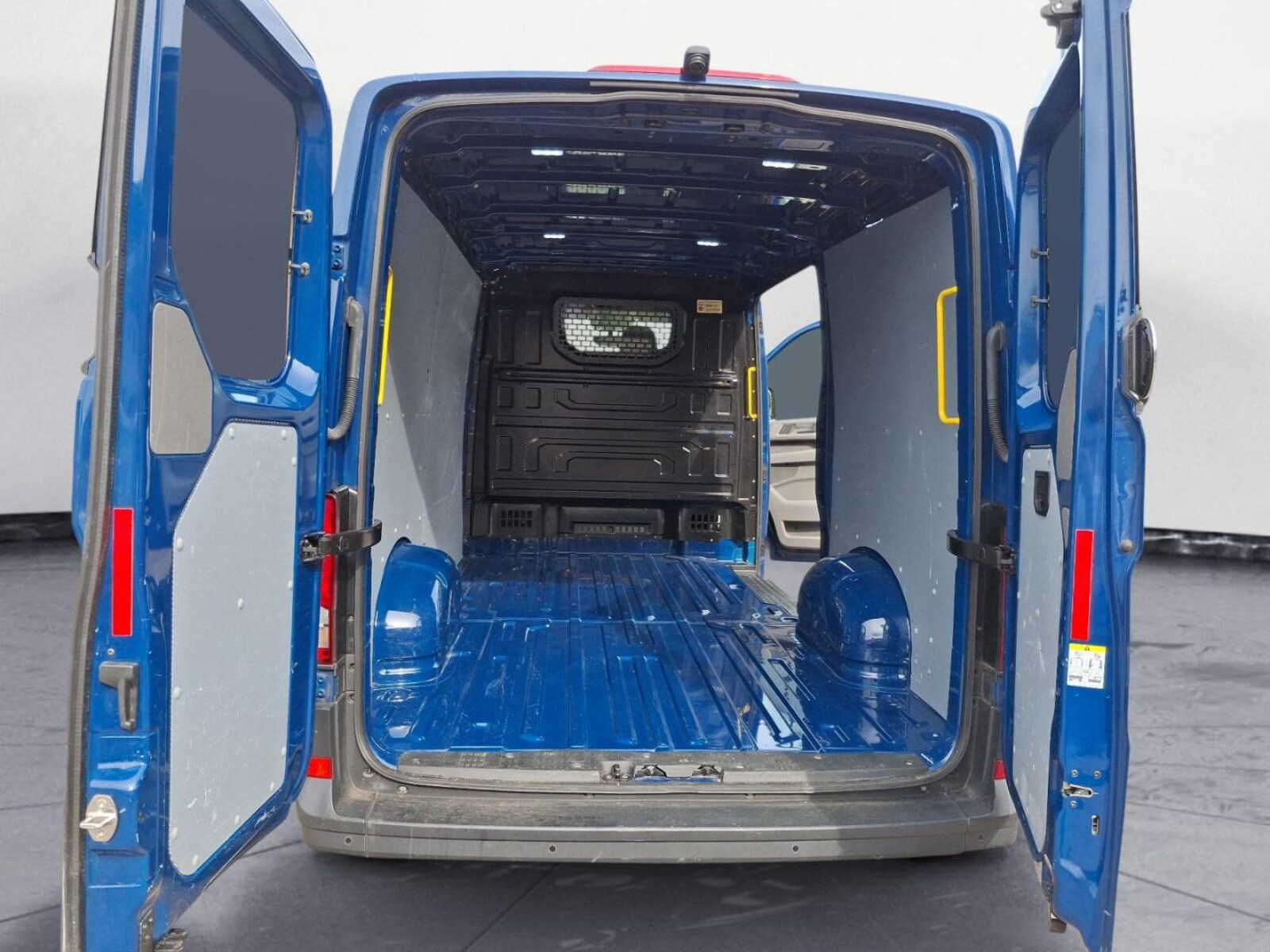 Volkswagen Crafter Kasten mittlerer Radstand – Bild 15