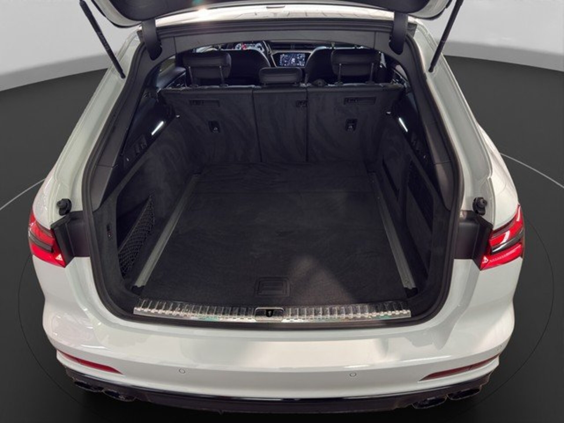 Audi S6 Avant