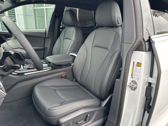2025 Audi Q8 Premium Plus - Photo 10