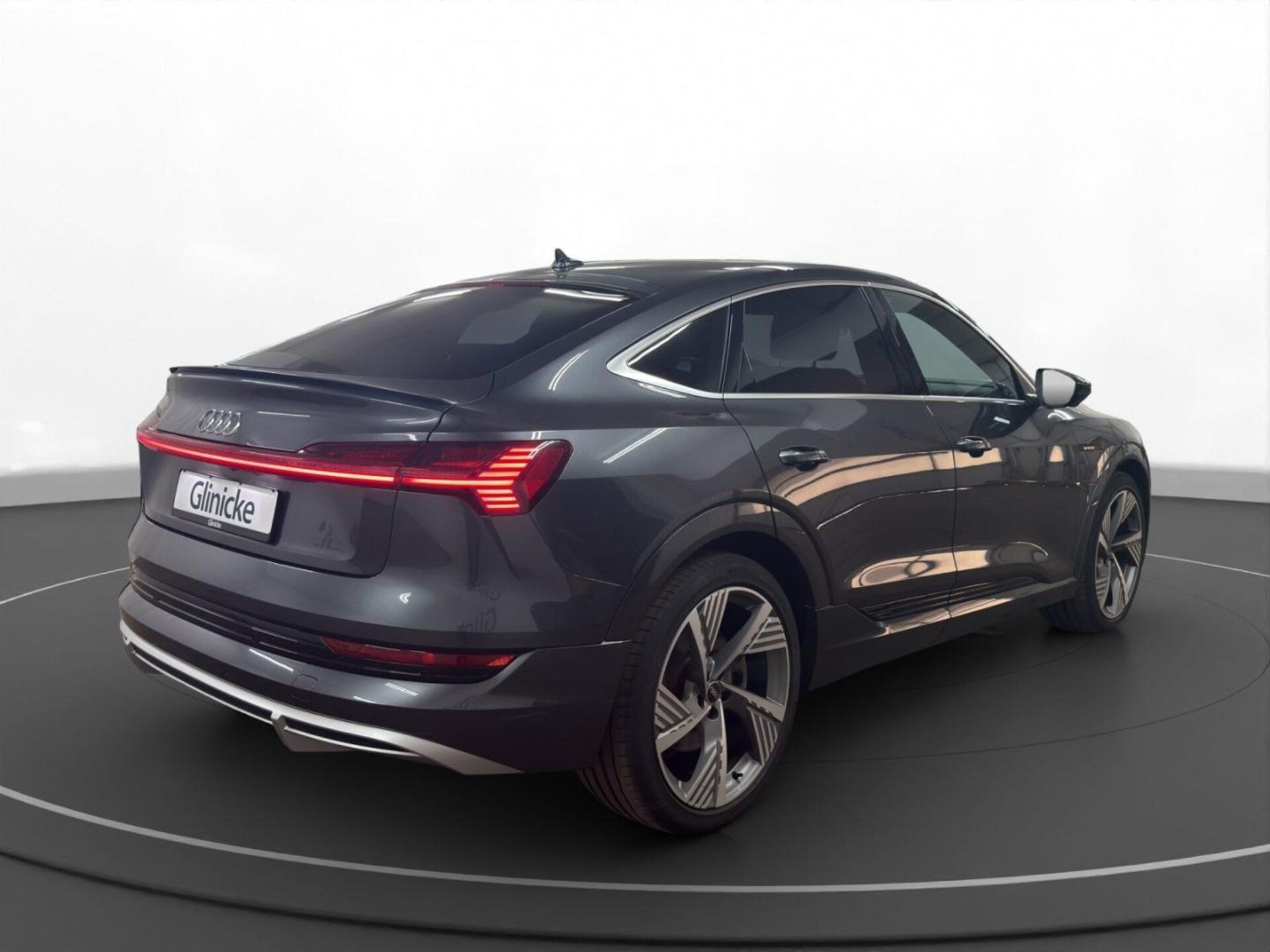 Audi e-tron Sportback S line
