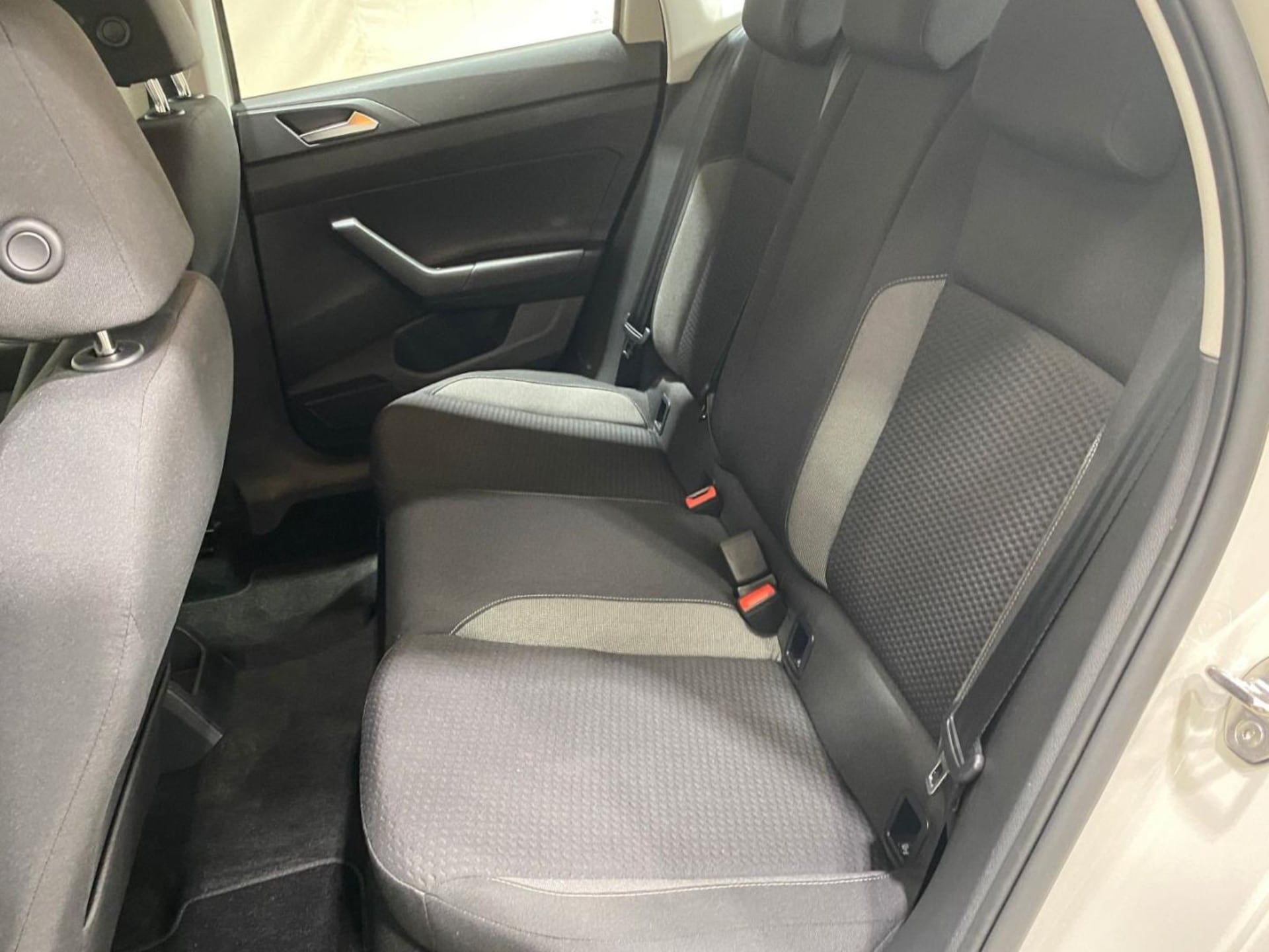Volkswagen Polo Basis-Modell