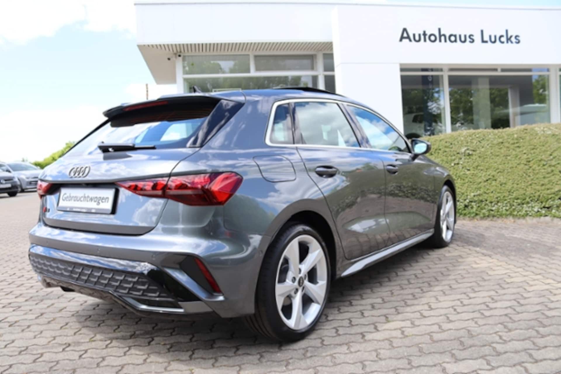 Audi A3 Sportback S line