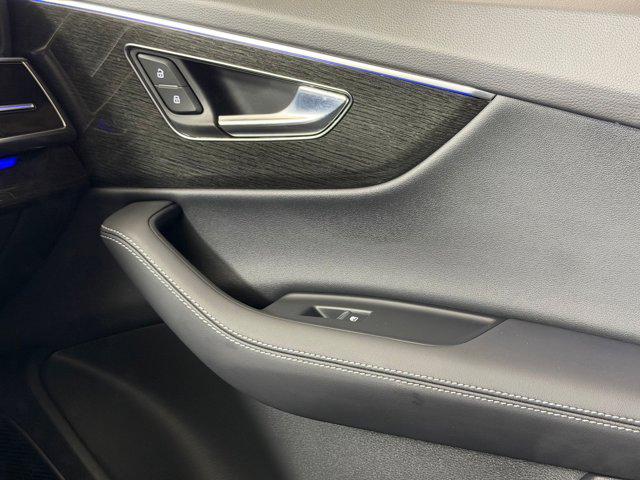 2025 Audi Q7 Premium Plus - Photo 25