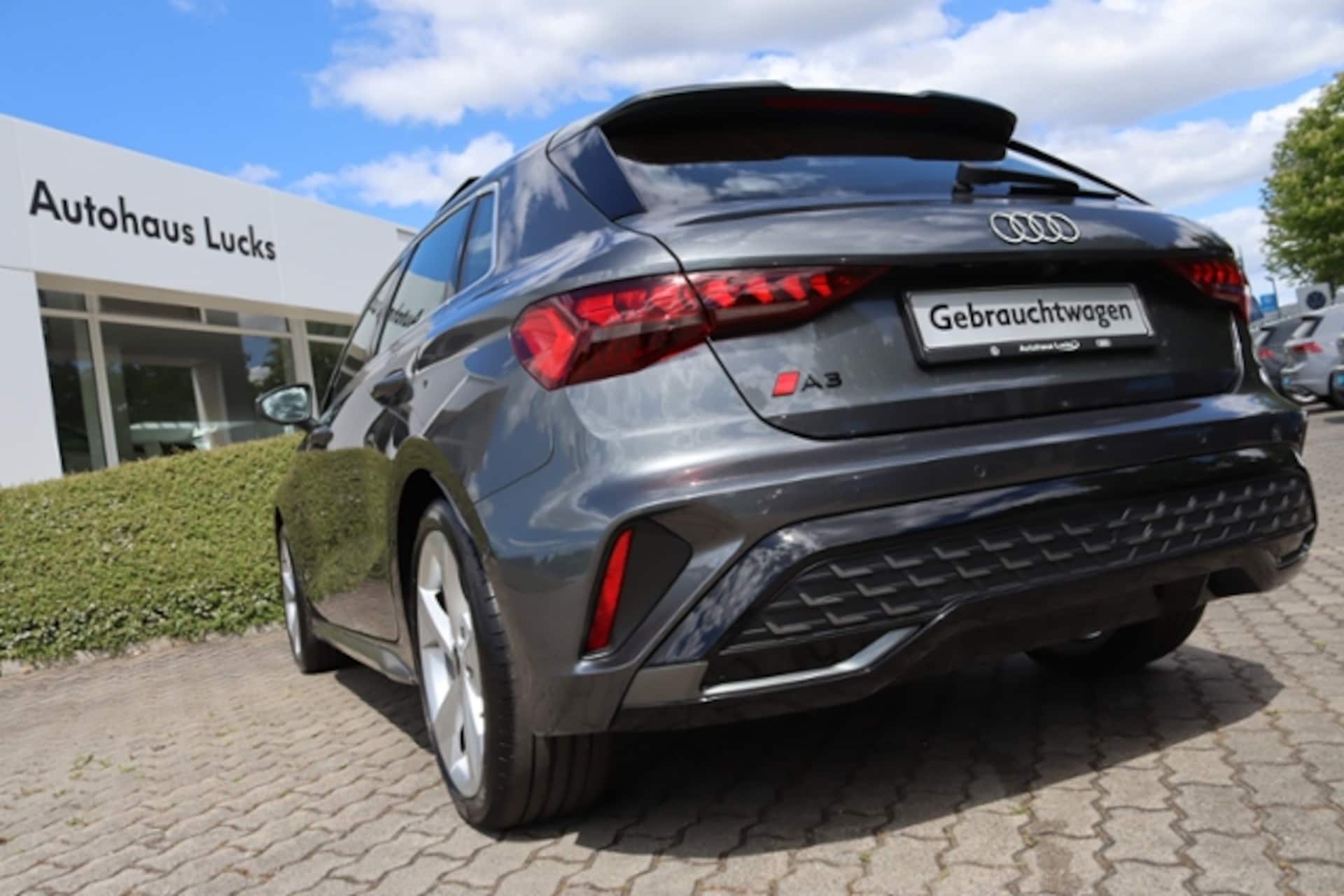 Audi A3 Sportback S line