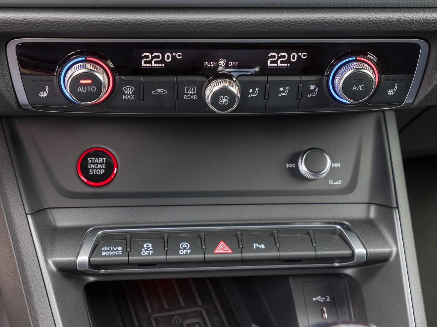 Image about Audi RS Q3 TFSI quattro S tronic
