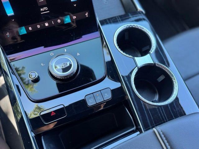 2025 Cadillac Escalade Sport - Photo 39