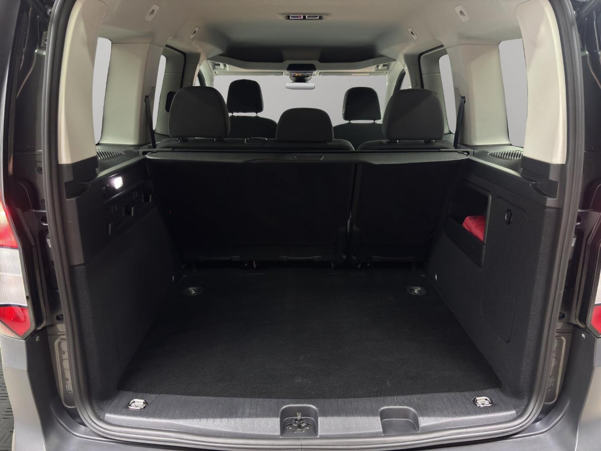 Volkswagen Caddy Basis-Modell