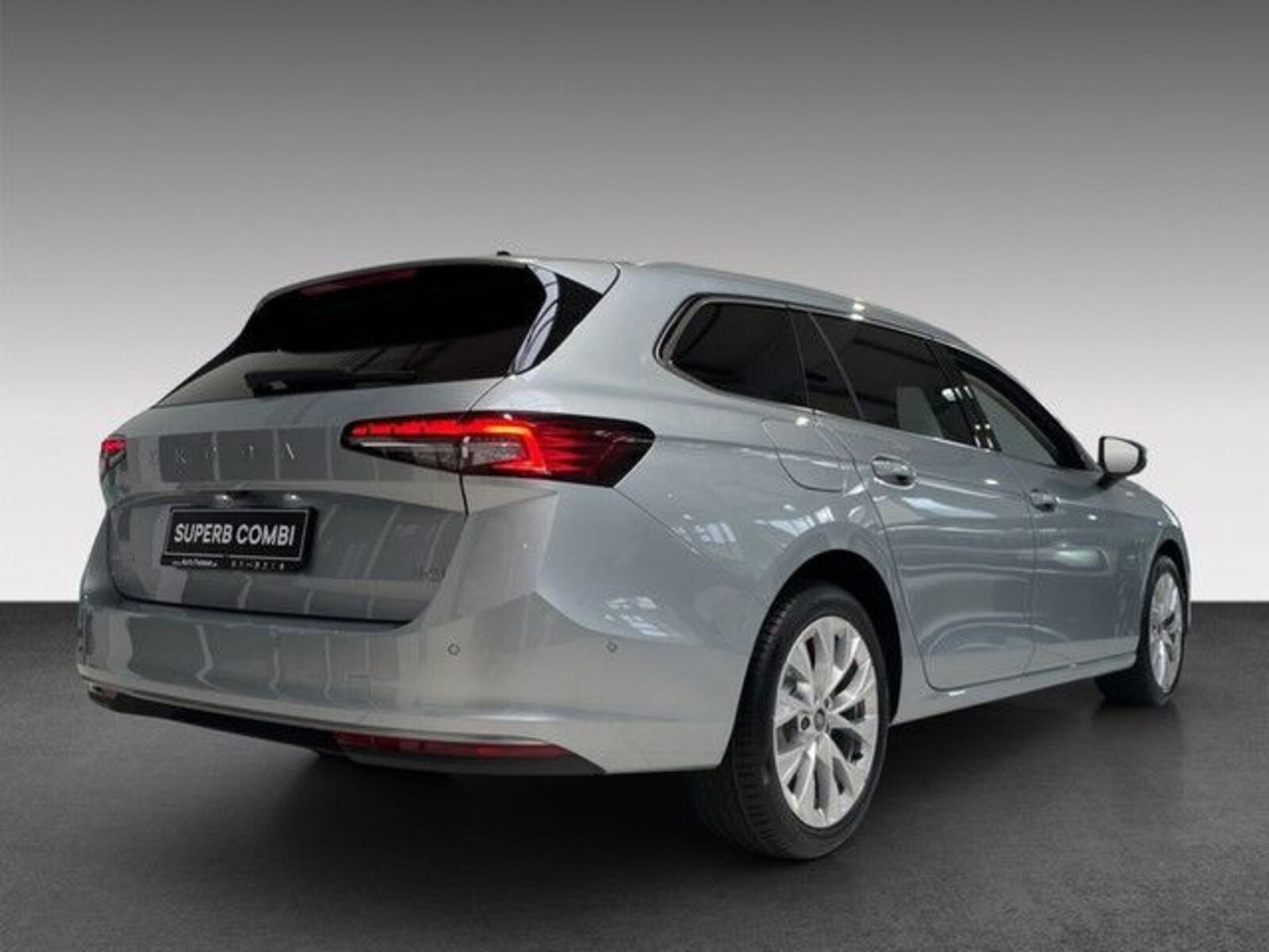 Škoda Superb Combi – Bild 3