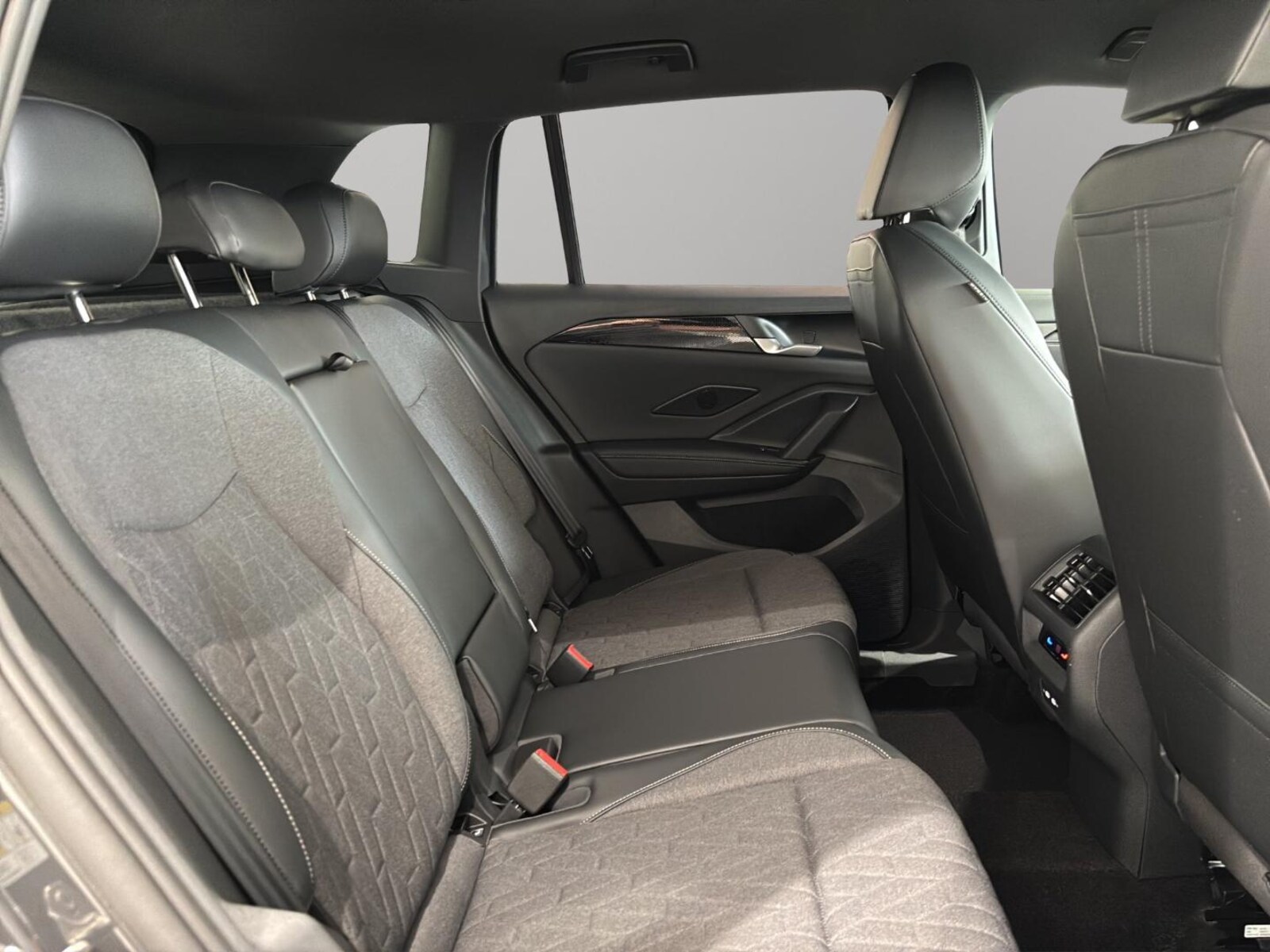 Volkswagen Tiguan – Bild 7