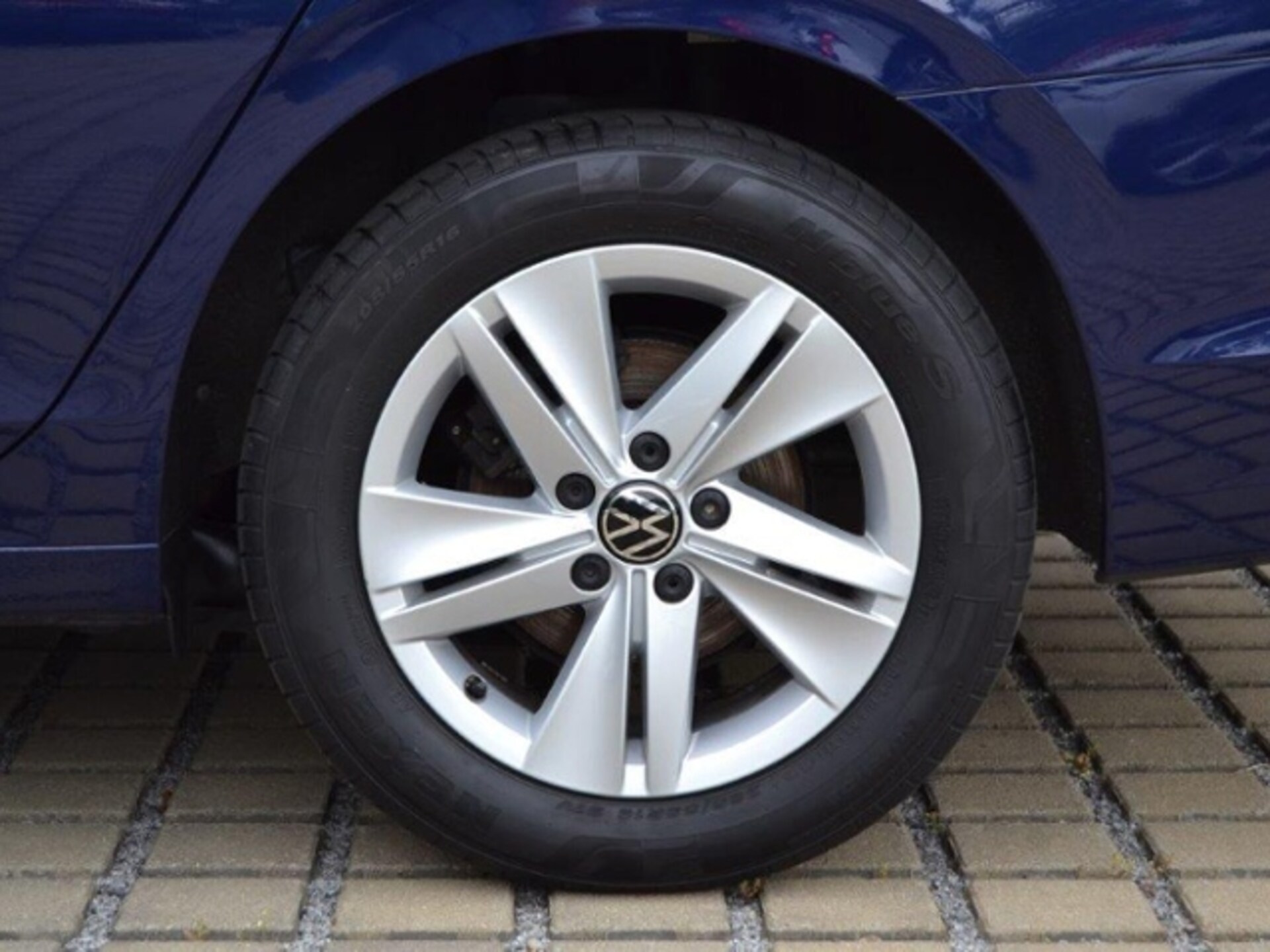 Volkswagen Golf Variant Life