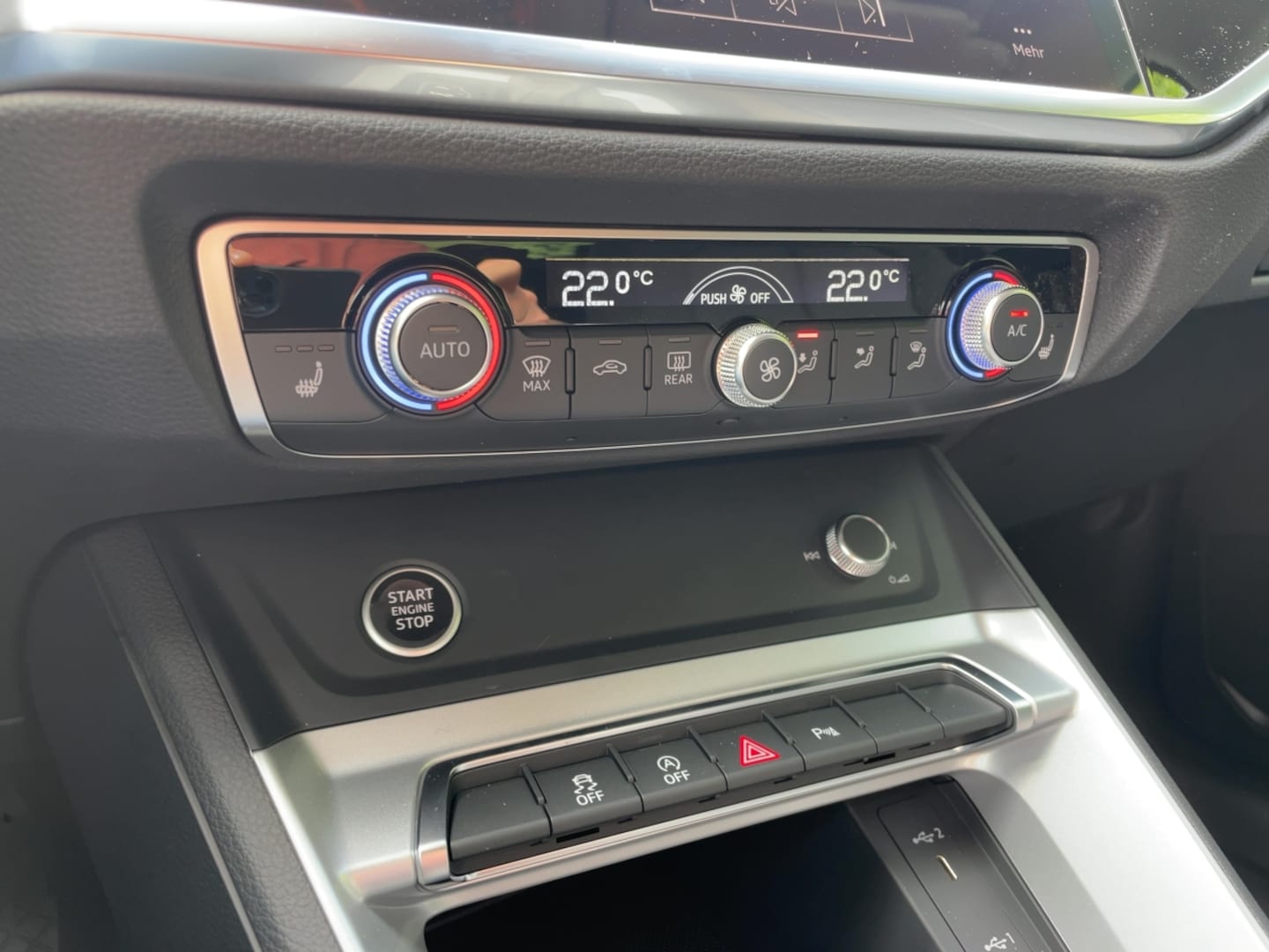 Bild über Audi Q3 advanced 35 TFSI S tronic - für weitere Informationen kontaktieren Sie den Audi Partner