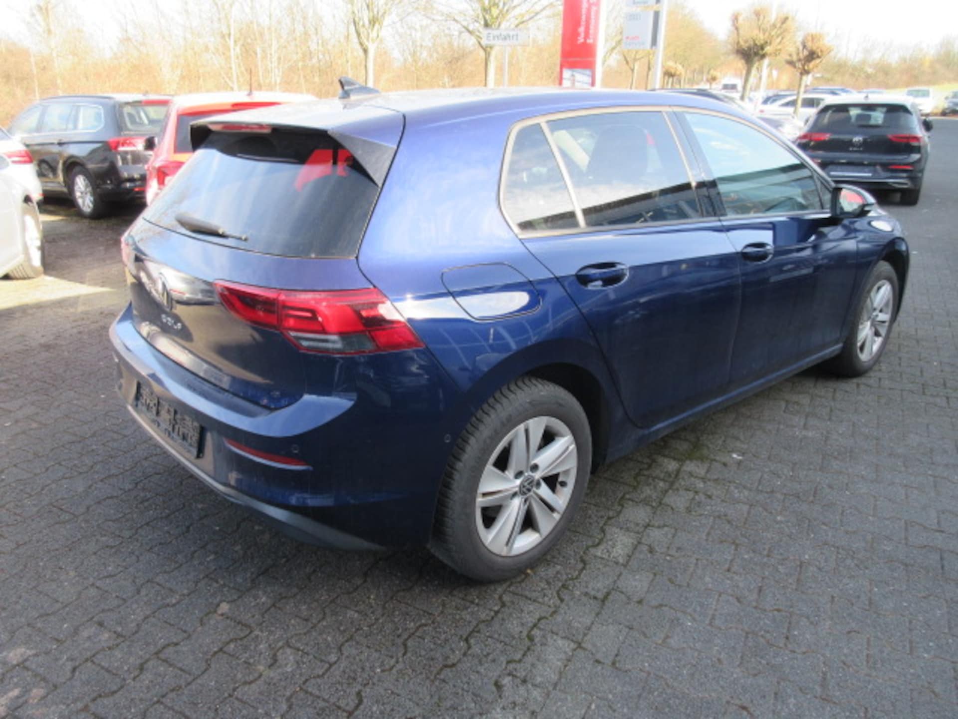 Volkswagen Golf Life
