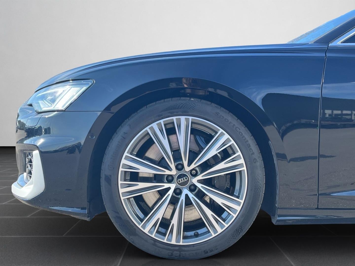 Bild über Audi S6 Avant TDI quattro tiptronic - für weitere Informationen kontaktieren Sie den Audi Partner