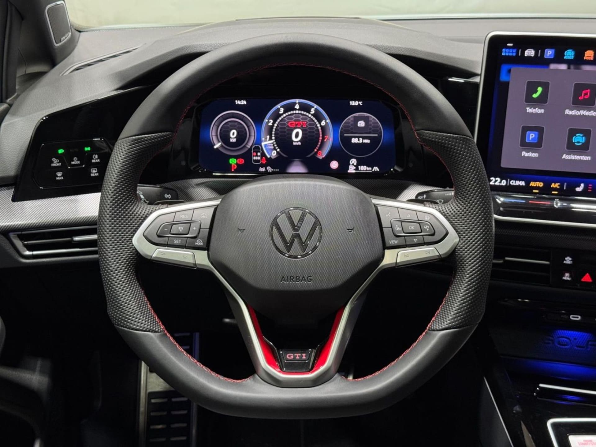 Volkswagen Golf GTI