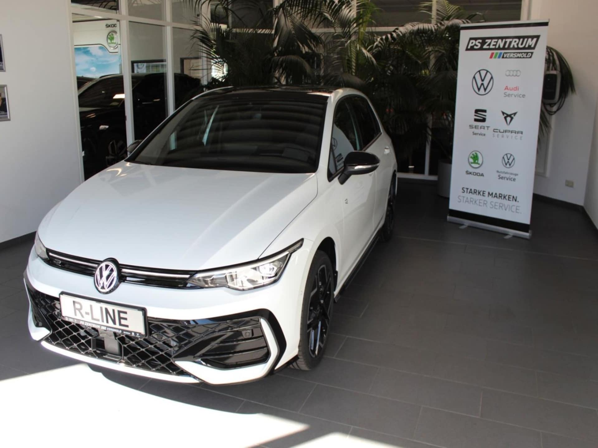 Volkswagen Golf R-Line