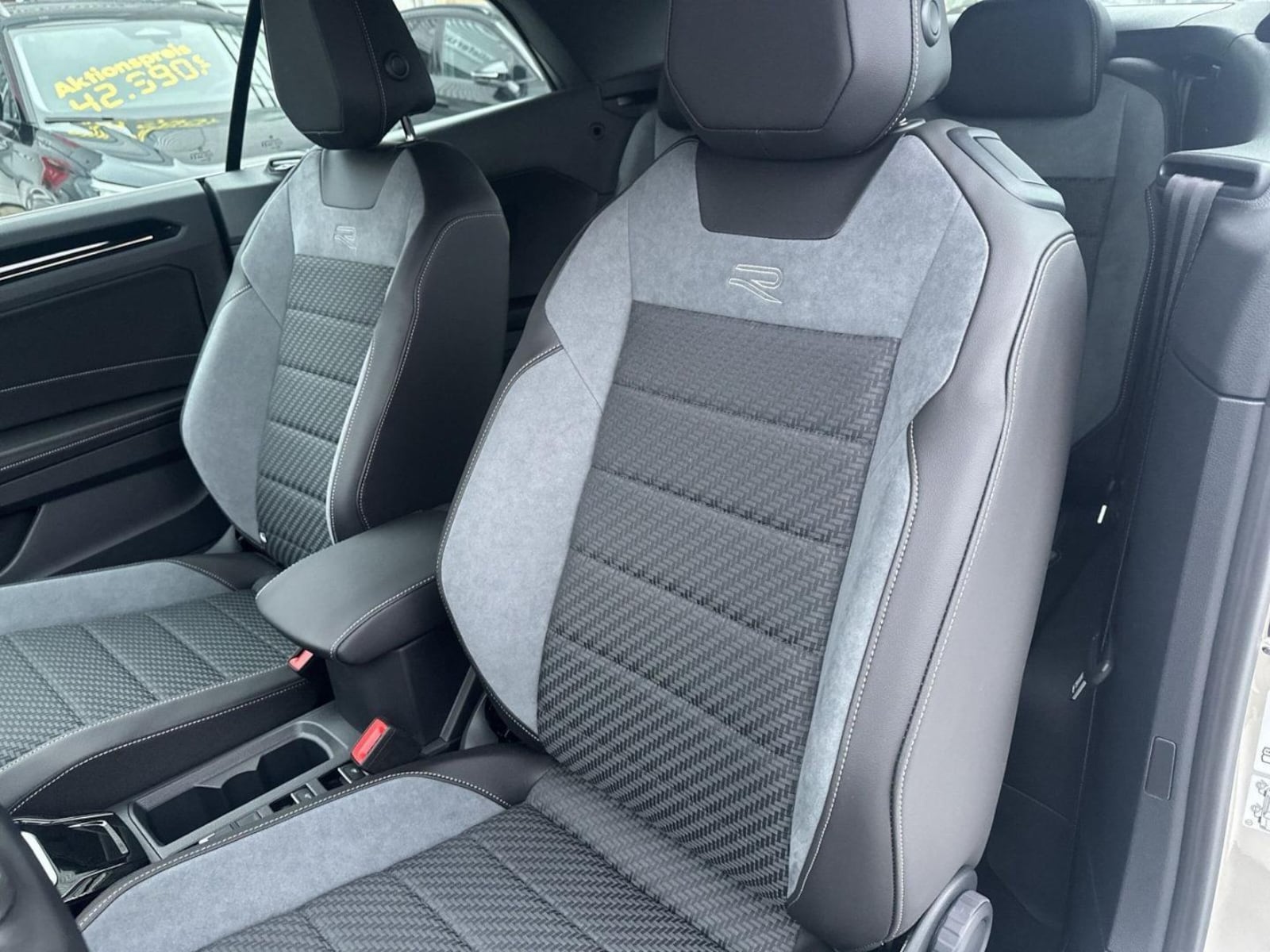 Volkswagen T-Roc Cabriolet – Bild 29