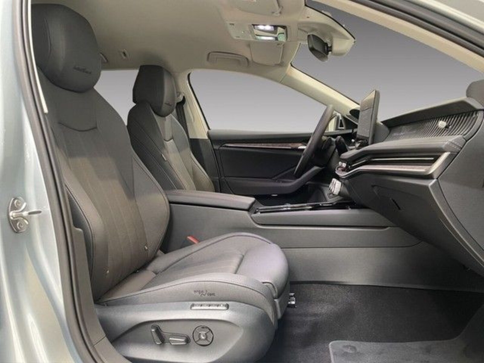 Škoda Superb Combi – Bild 6