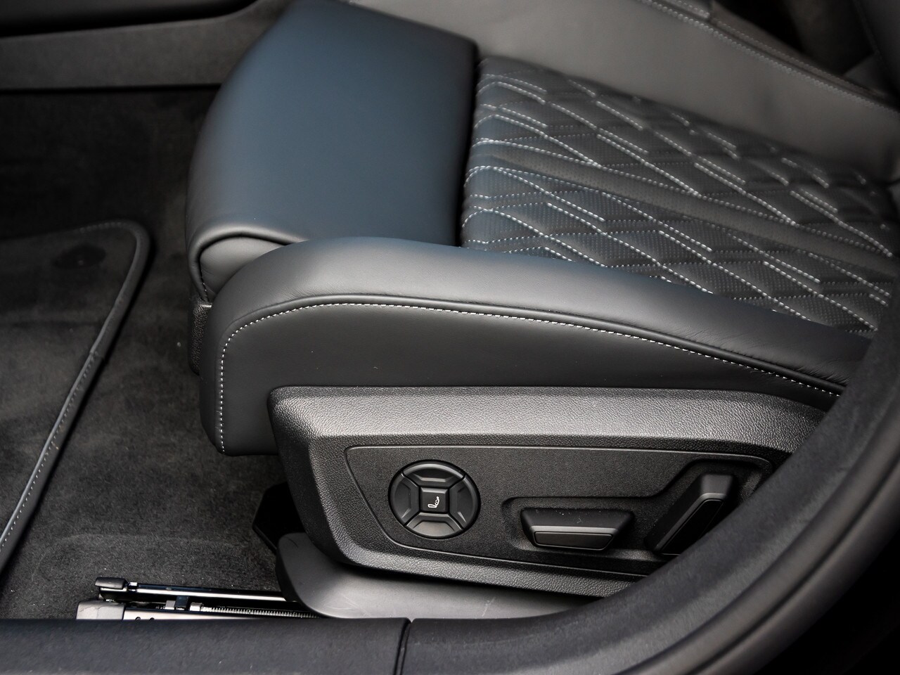 Image about Audi A6 Avant TFSI quattro 270 kW S tronic