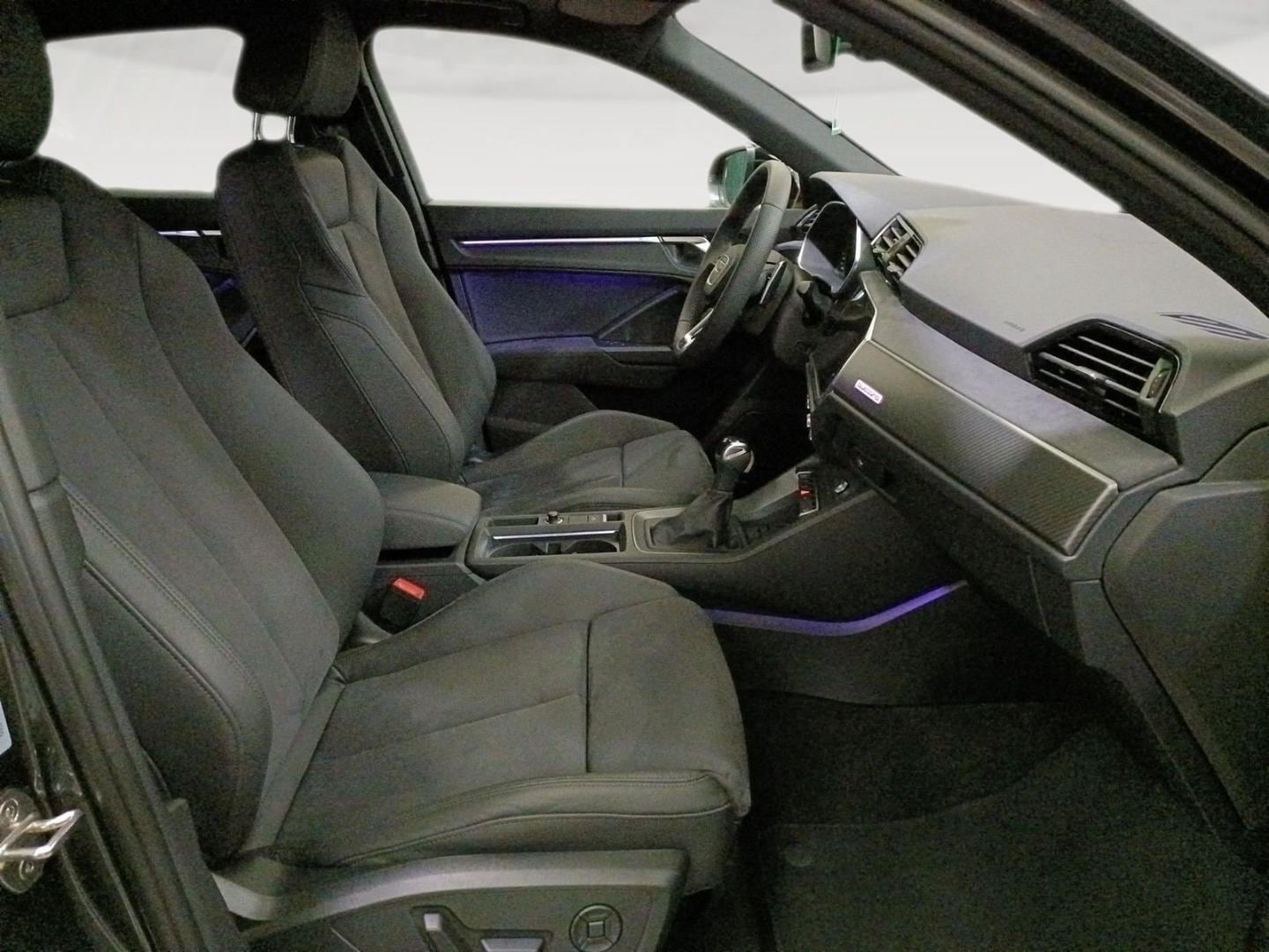 Immagine di Audi RS Q3 Sportback RS Q3 Sportback 294 kW (400 CV) S tronic - Vista: for more details contact your dealer