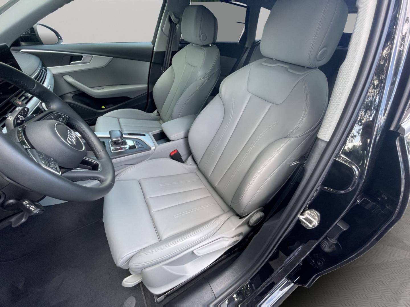 Bild über Audi A4 Avant advanced 50 TDI quattro tiptronic - für weitere Informationen kontaktieren Sie den Audi Partner