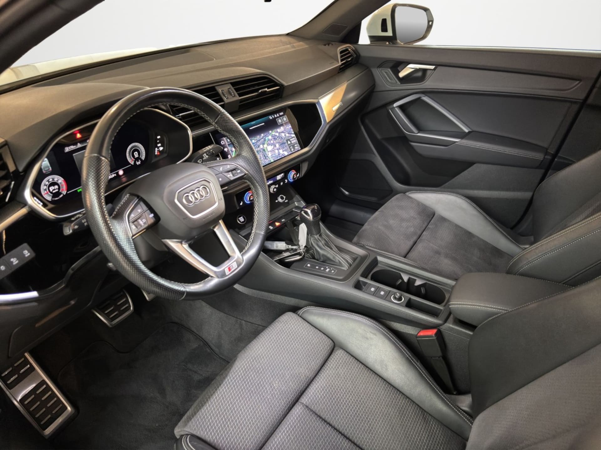 Audi Q3 Sportback S line