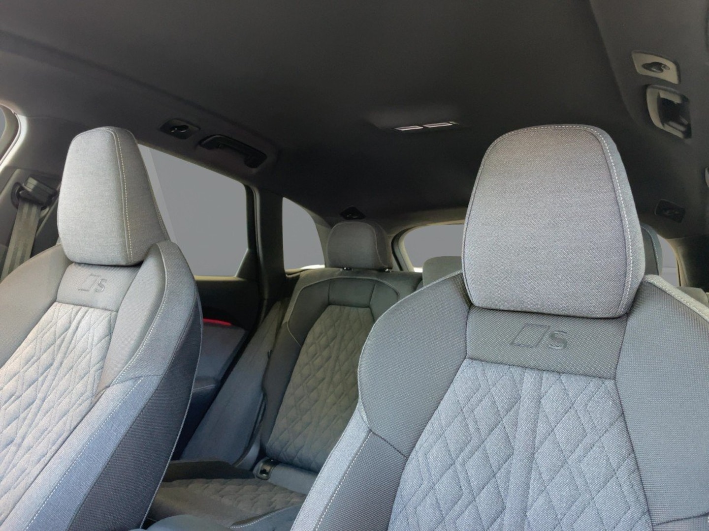 Bild über Audi Q5 SUV TFSI 150 kW S tronic - für weitere Informationen kontaktieren Sie den Audi Partner