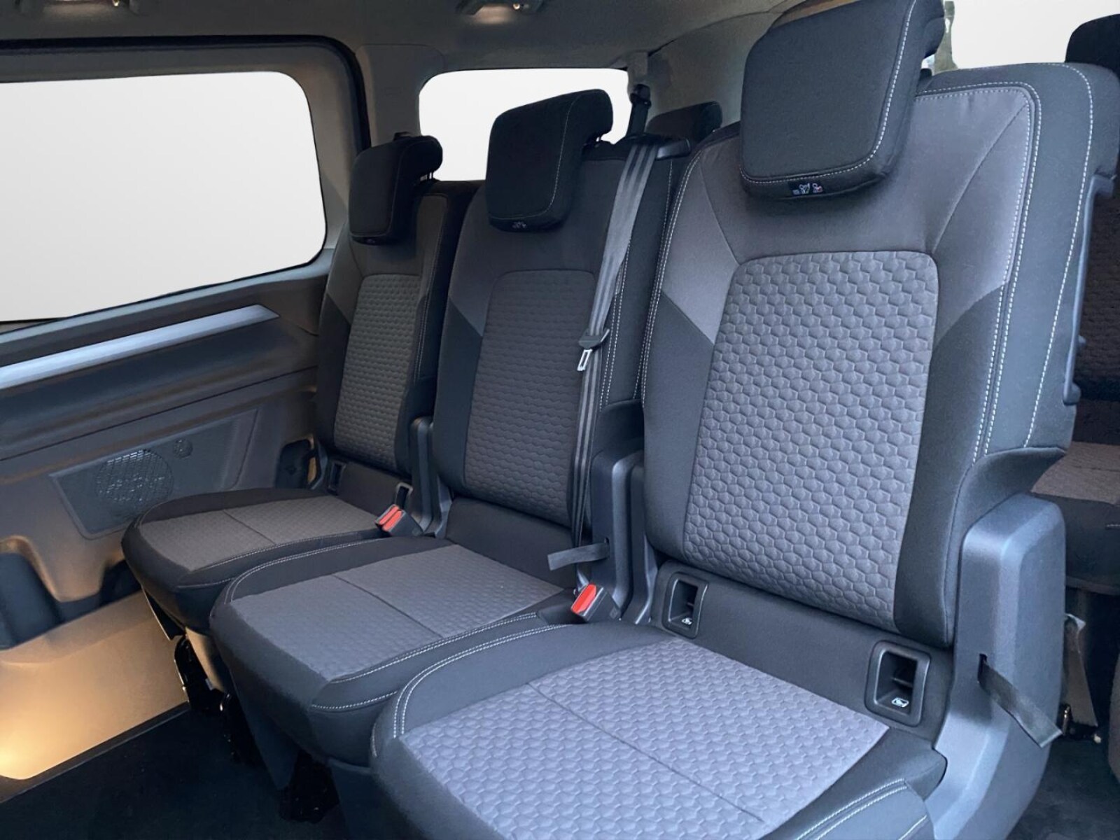Volkswagen Caravelle – Bild 10