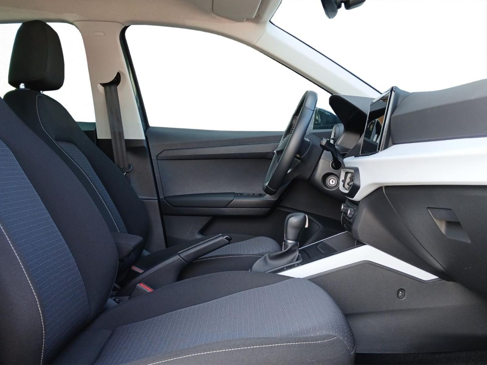 SEAT Arona – Bild 3