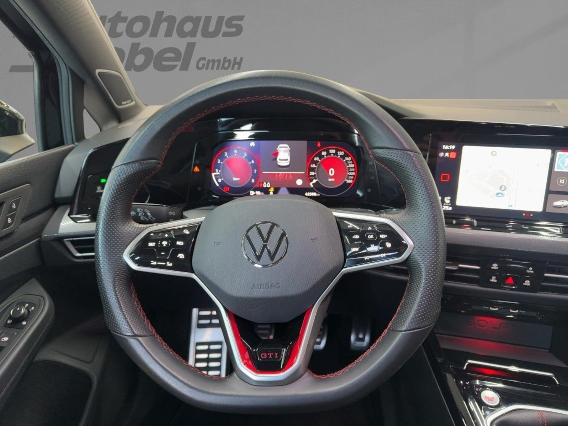 Volkswagen Golf GTI